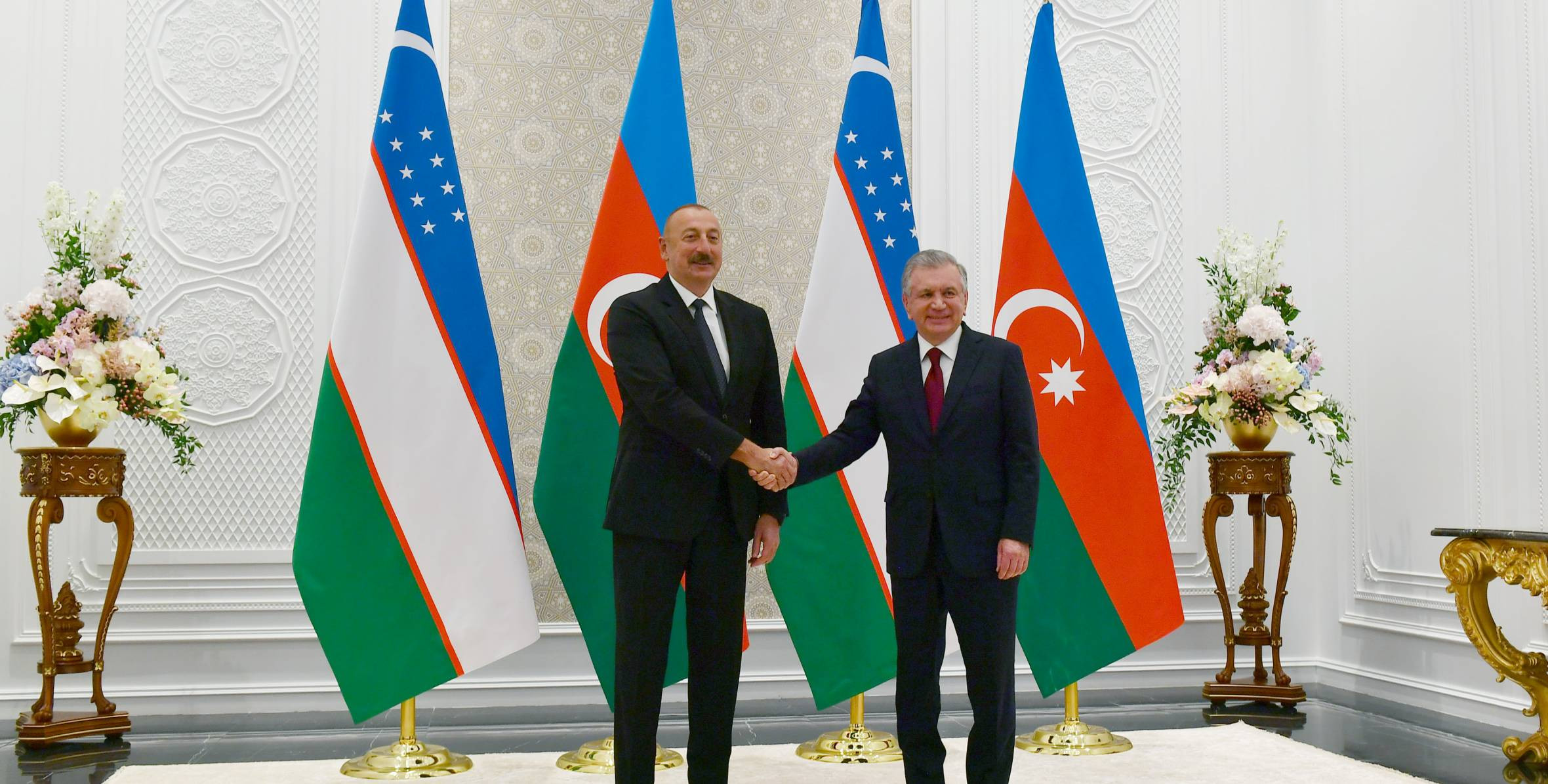 Şavkat Mirziyoyev İlham Əliyevi təbrik edib