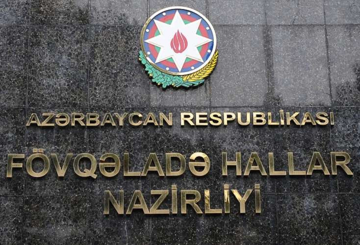 Yasamal və Xətai rayonlarında bağlı qapı arxasında köməksiz vəziyyətdə qalmış azyaşlılar xilas edilib