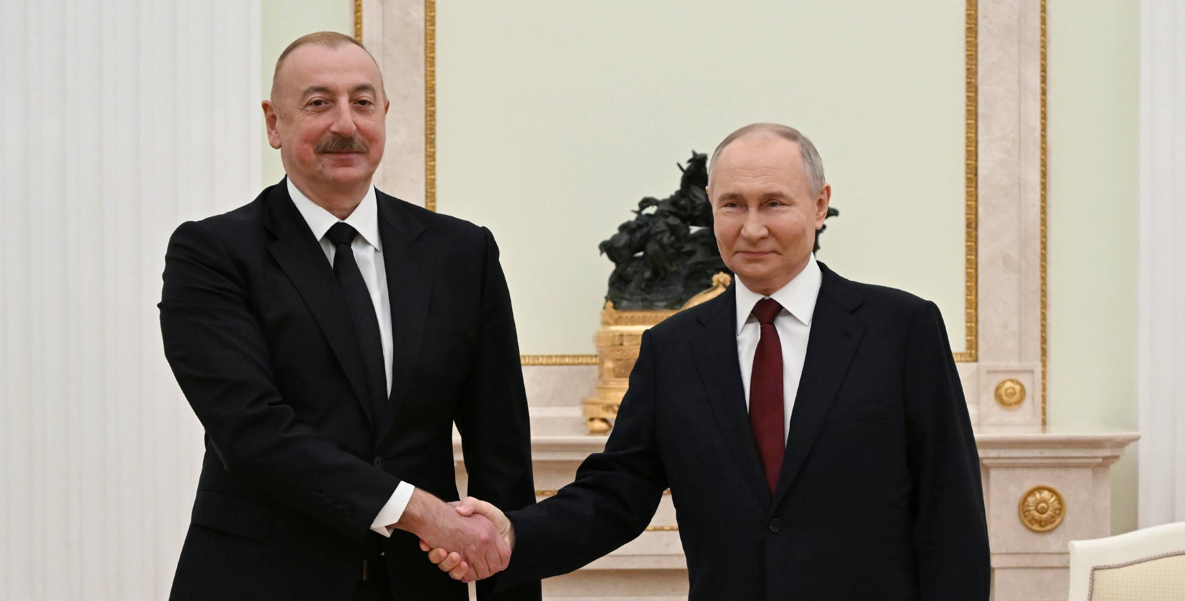 İlham Əliyev Putini təbrik edib