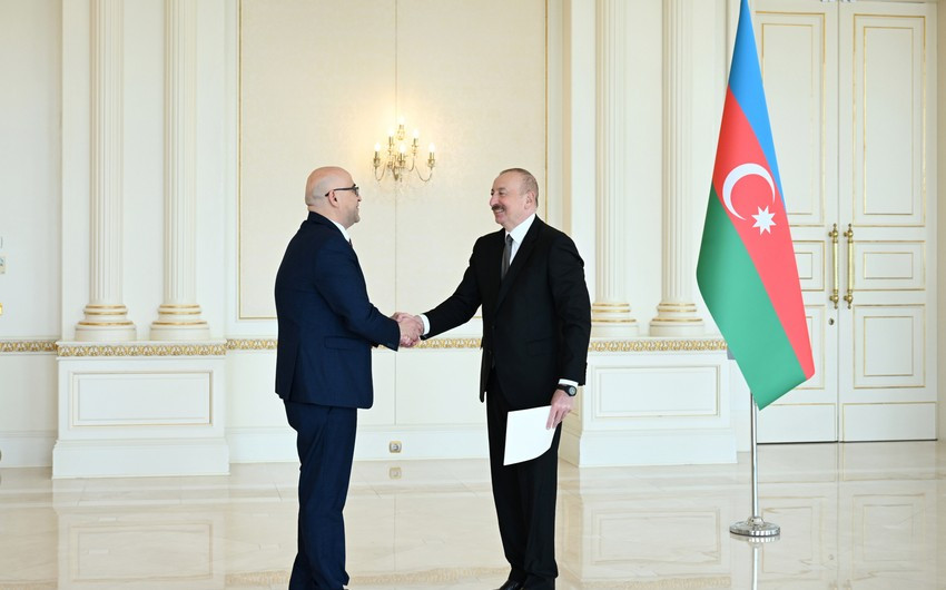 Azərbaycan Prezidenti Fələstinin ölkəmizdə yeni təyin olunmuş səfirinin etimadnaməsini qəbul edib