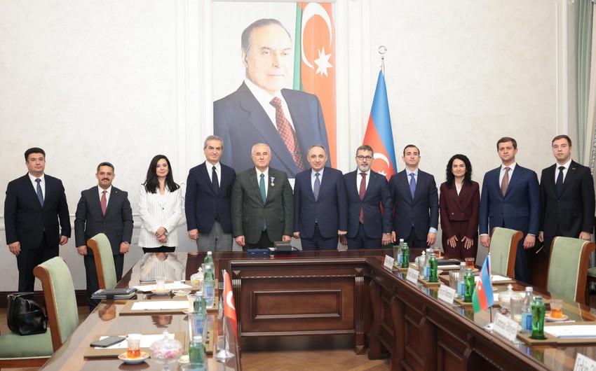Türkiyənin Baş Ombudsmanına "Azərbaycan Prokurorluğunun 100 illiyi" medalı təqdim edilib