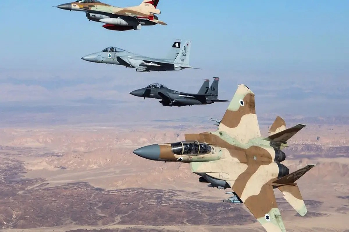 İsrail ordusu: "İranda 3 ədəd F-14 qırıcısı hədəfə alınıb"