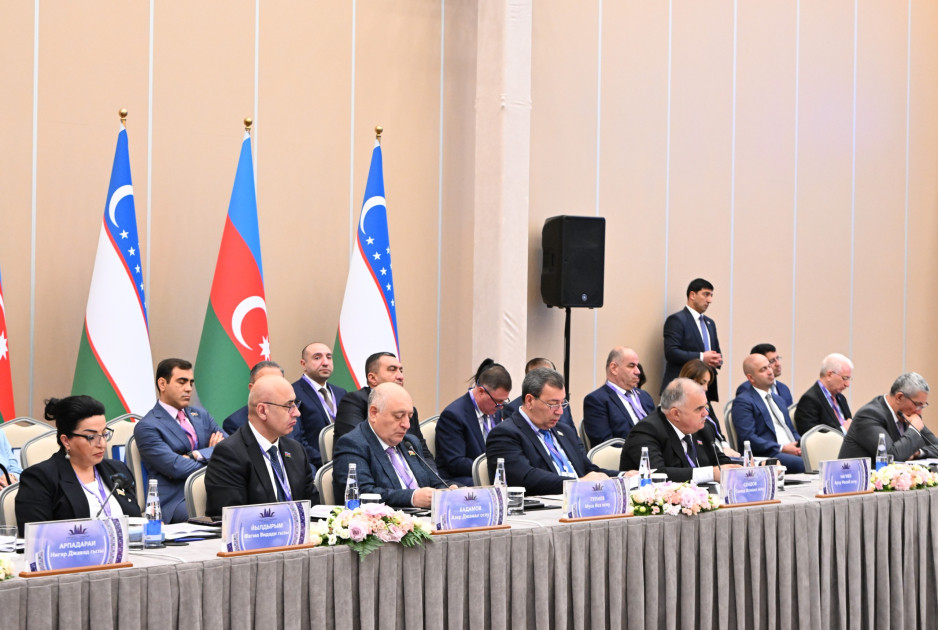 Birinci Özbəkistan-Azərbaycan Parlamentlərarası Forumunda panellər üzrə müzakirələr və görüşlər keçirilib