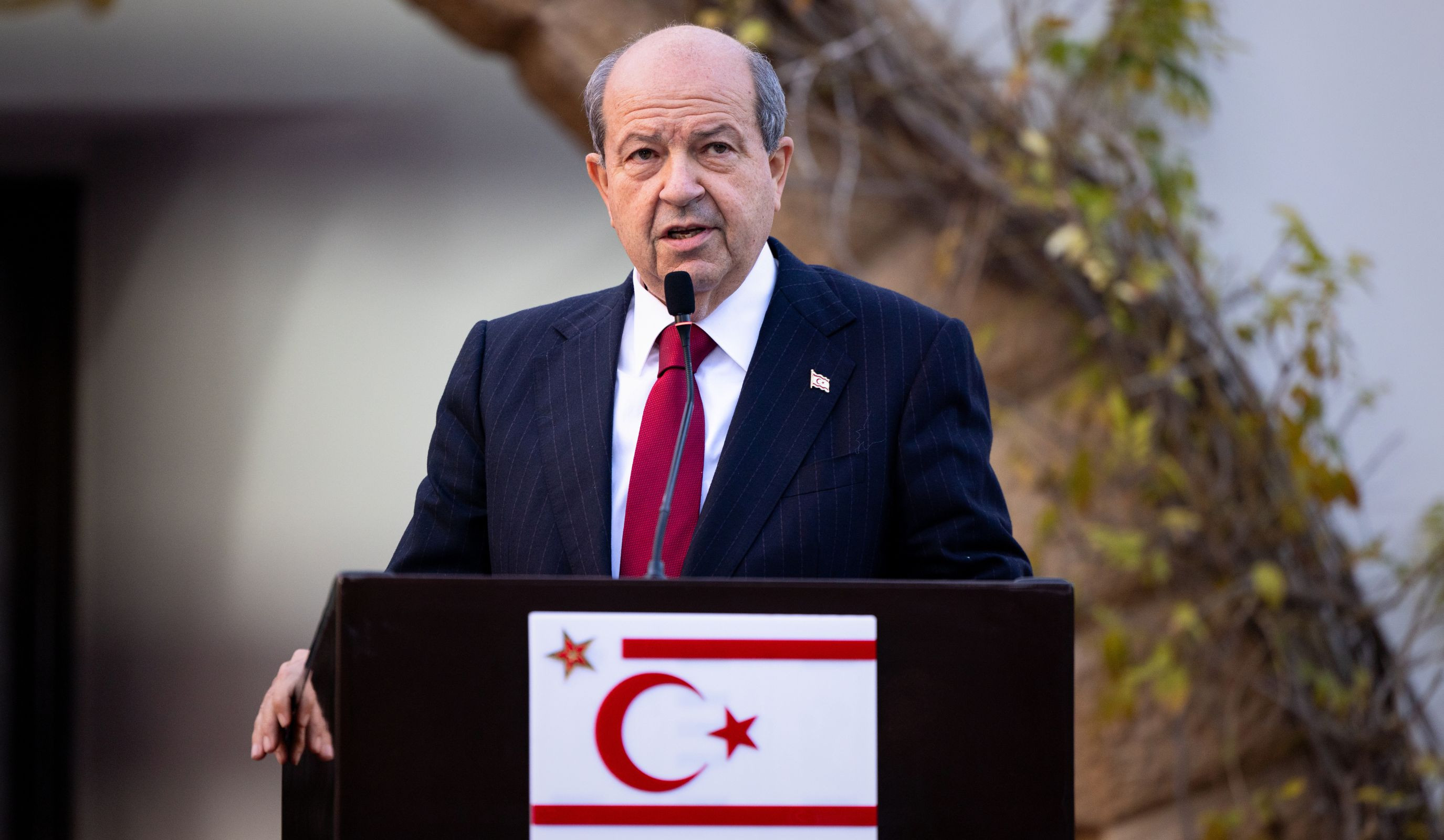 Ersin Tatara Fəxri Doktor Diplomunun təqdim edilməsi mərasimi keçirilir