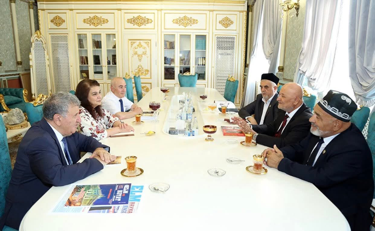 AMEA-da Özbəkistanın Ədəbiyyat, İncəsənət, Mədəniyyət və Sosial Elmlər üzrə Beynəlxalq Akademiyasının nümayəndələri ilə görüş keçirilib