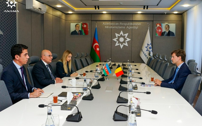 ANAMA ilə Belçika səfiri arasında minaaxtaran itlər üzrə təlim proqramları və təcrübə mübadiləsi müzakirə edilib