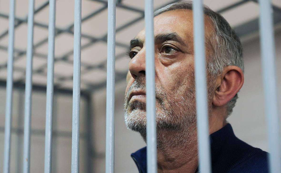 Yekaterinburqda həbs olunan Bakir Səfərova dərman ötürülməsinə icazə verildi