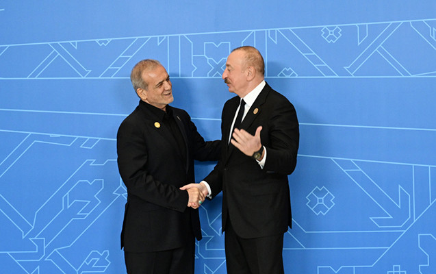 Reza Kahulidən Pezeşkianı tənqid edənlərə cavab