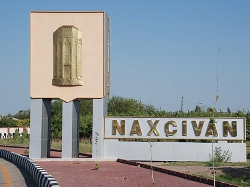 Bu müqavilələrin adı Naxçıvan Konstitusiyasından çıxarılır
