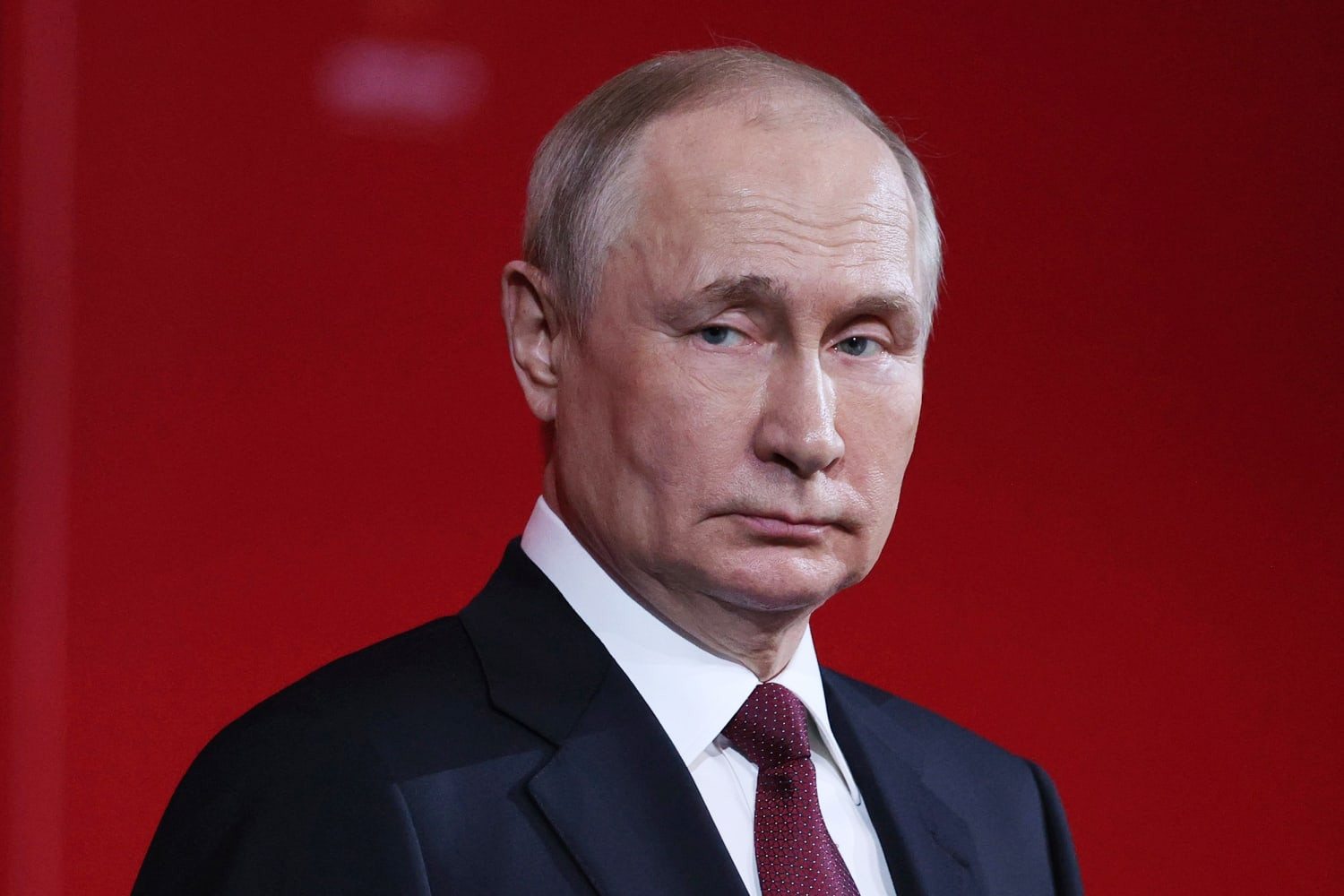 Putin Çinə səfər edib