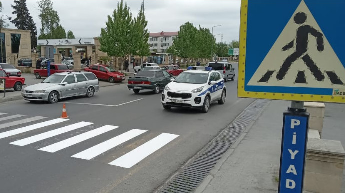 Siyəzəndə yol nişanlanma işləri aparılıb