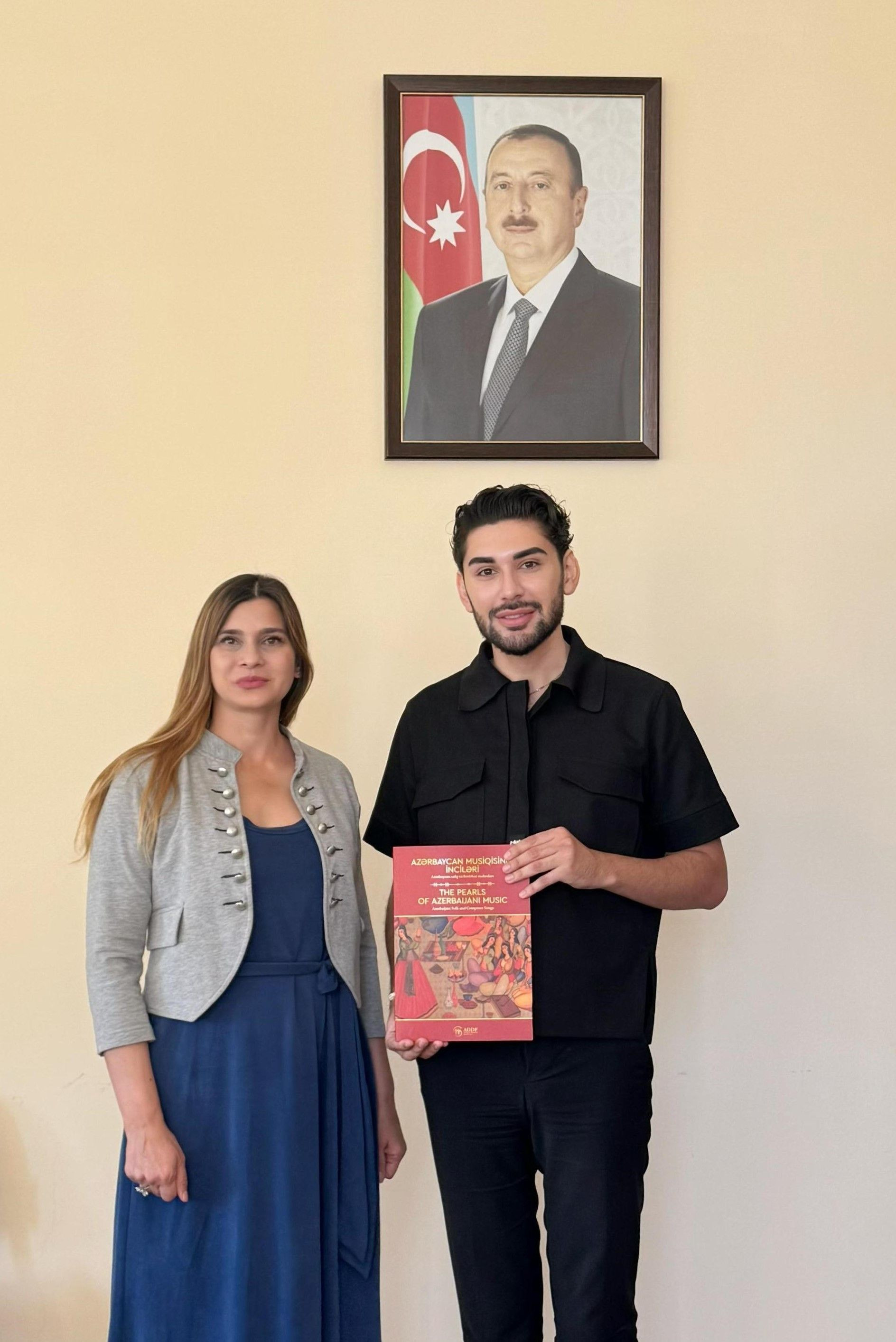 Londonda yaşayan vokalçı soydaşımız Diasporla İş üzrə Dövlət Komitəsində olub
