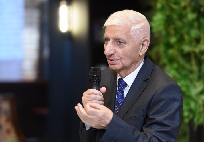 Bu gün Xalq şairi Fikrət Qocanın doğum günüdür