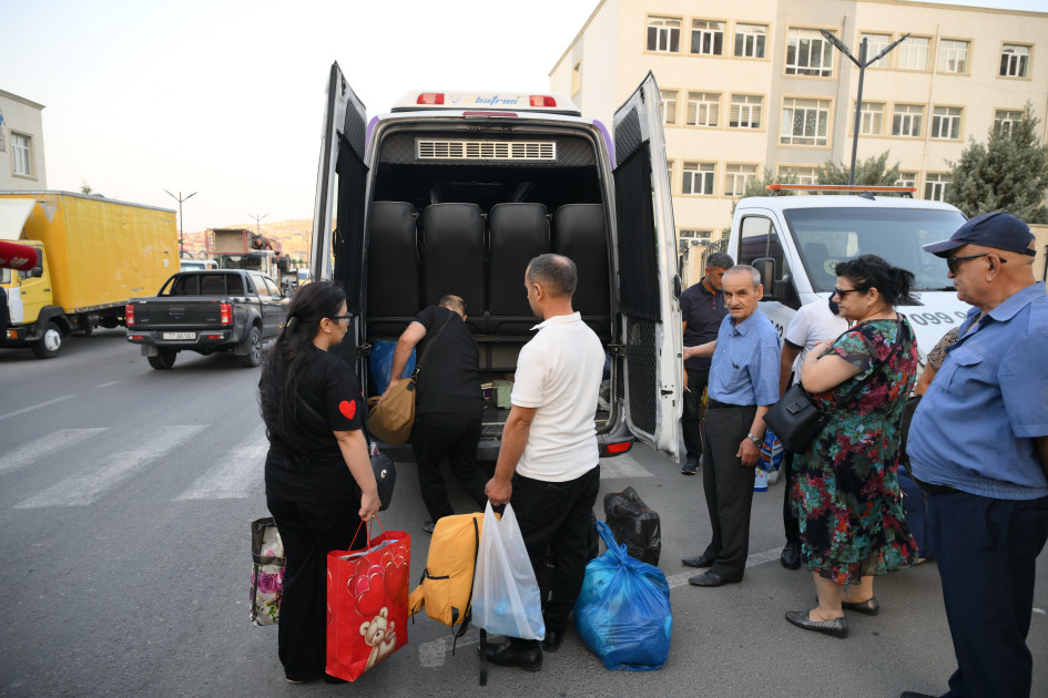 Növbəti köç karvanı Ağdamın Xıdırlı kəndinə çatıb, açarlar təqdim edilib