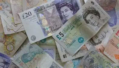 Böyük Britaniya Ukraynaya dondurulmuş Rusiya aktivlərindən əldə olunan 1 milyard funt ayırdı