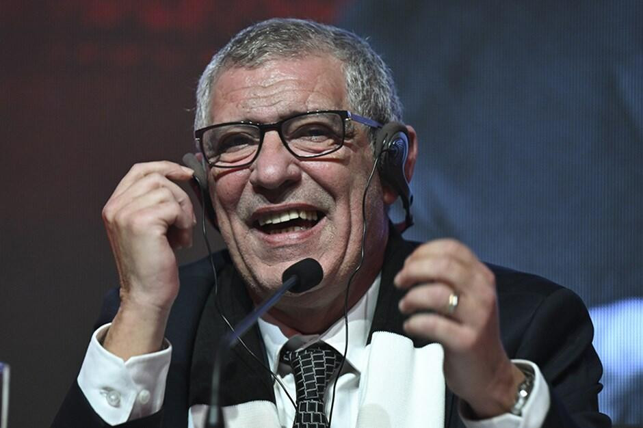 Fernandu Santuş Azərbaycan millisində qələbə qazana bilməyən ilk əcnəbi baş məşqçi olub