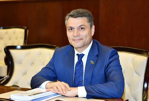 Parlament Vaşinqton Bəyannaməsini tarixi qələbə adlandırdı