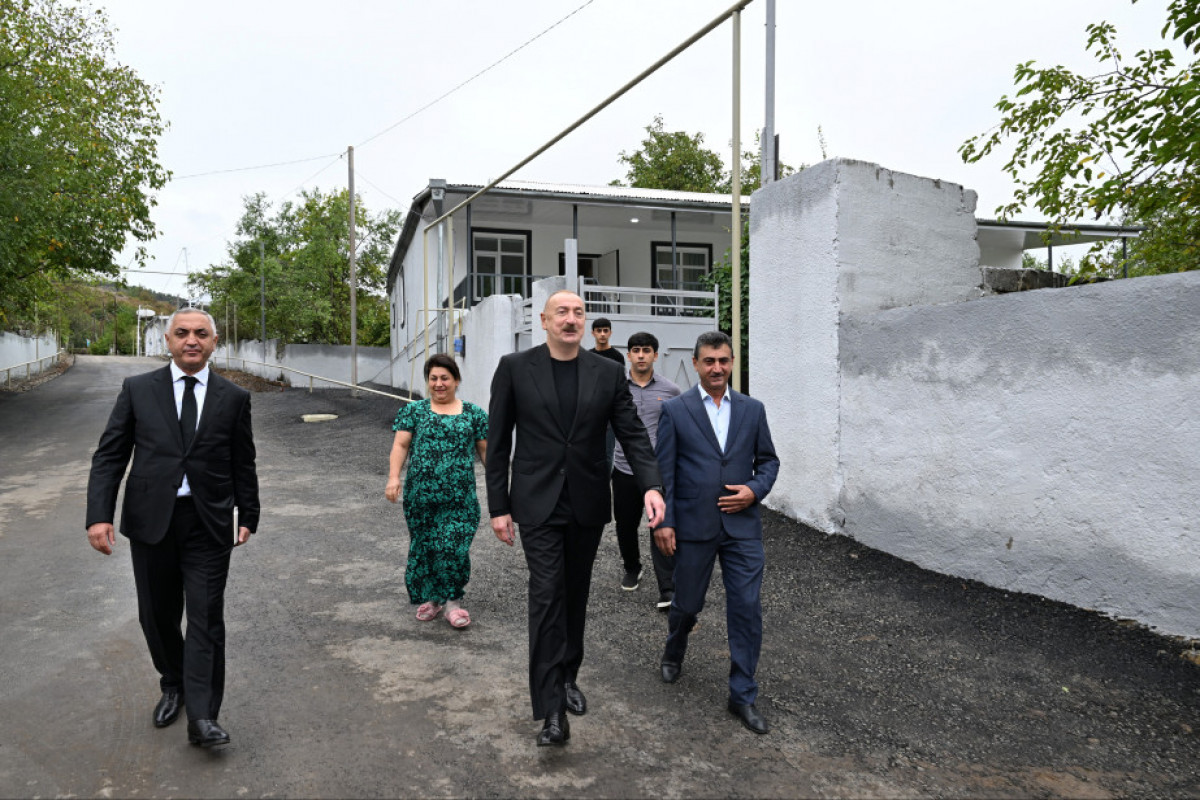Prezident İlham Əliyev Xocalı rayonunun Badara kəndində olub