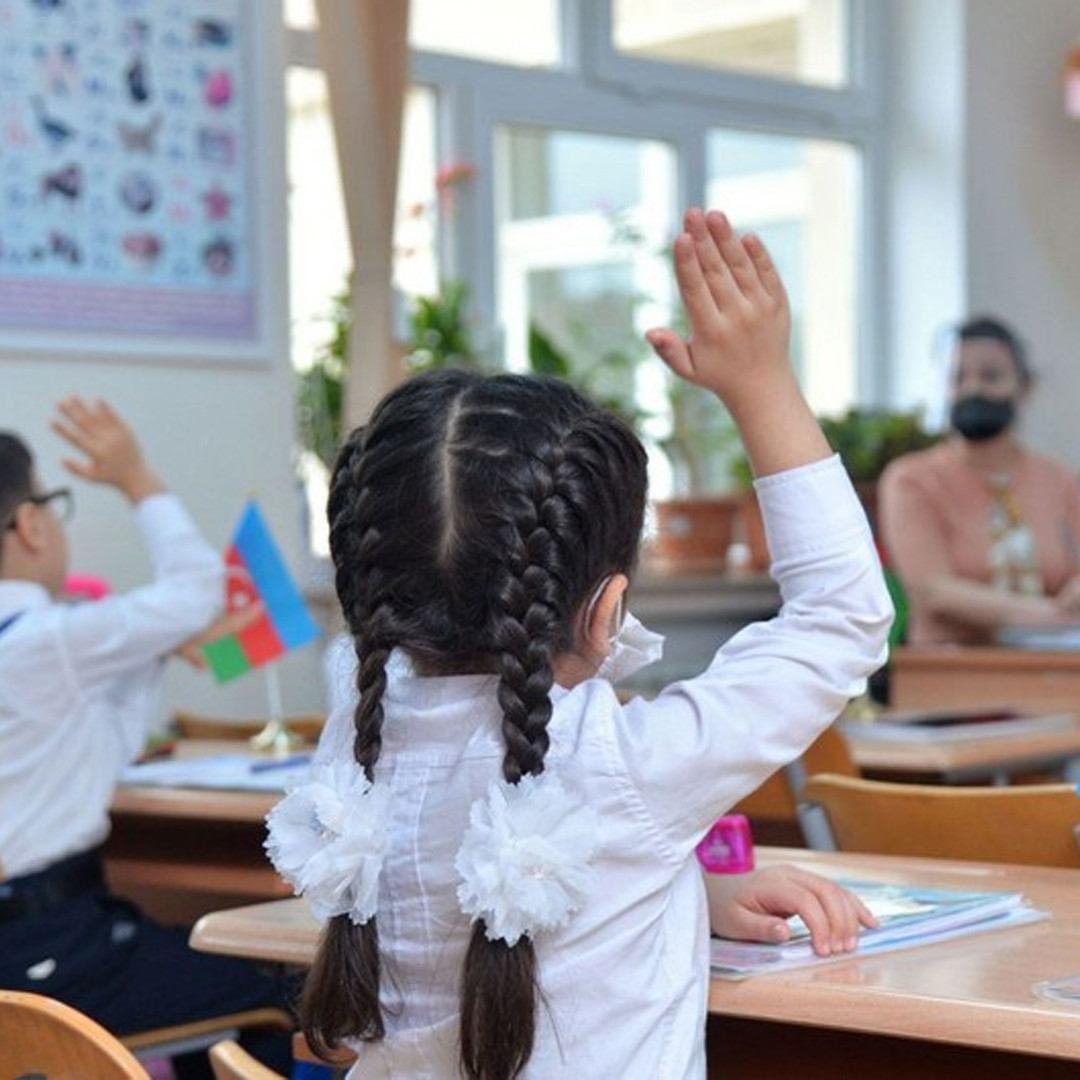Açıq ünsiyyət uşaqların yeni dərs ilinə inamla uyğunlaşmasına kömək edir - Səhiyyə Nazirliyi
