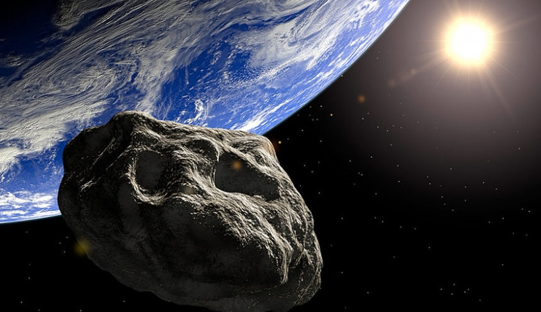 Nəhəng asteroid Yerə yaxın məsafədən keçdi