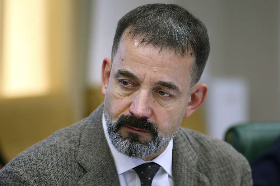 Dmitri Pevçov : Vətənə sözlə xəyanət edən şəxslər dayandırılmalıdır