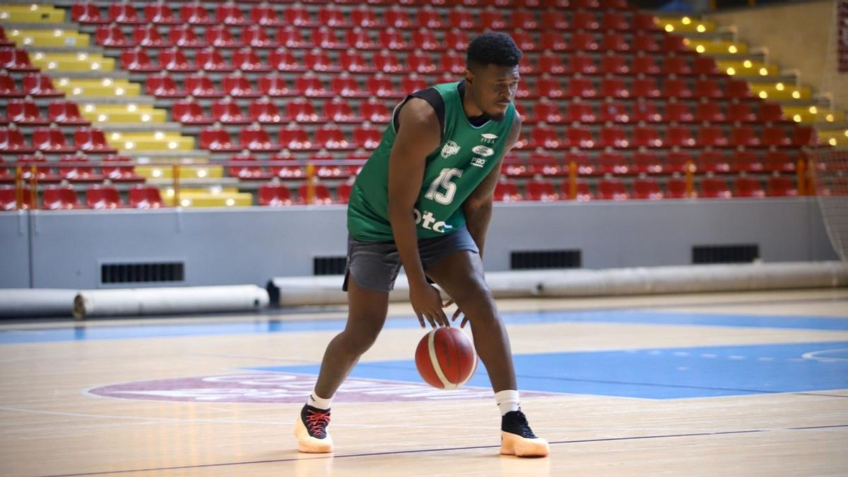 "Sərhədçi" heyətini qanalı basketbolçu ilə gücləndirib