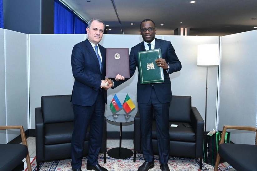 Azərbaycanla Benin arasında siyasi məsləhətləşmələr haqqında memorandum imzalanıb