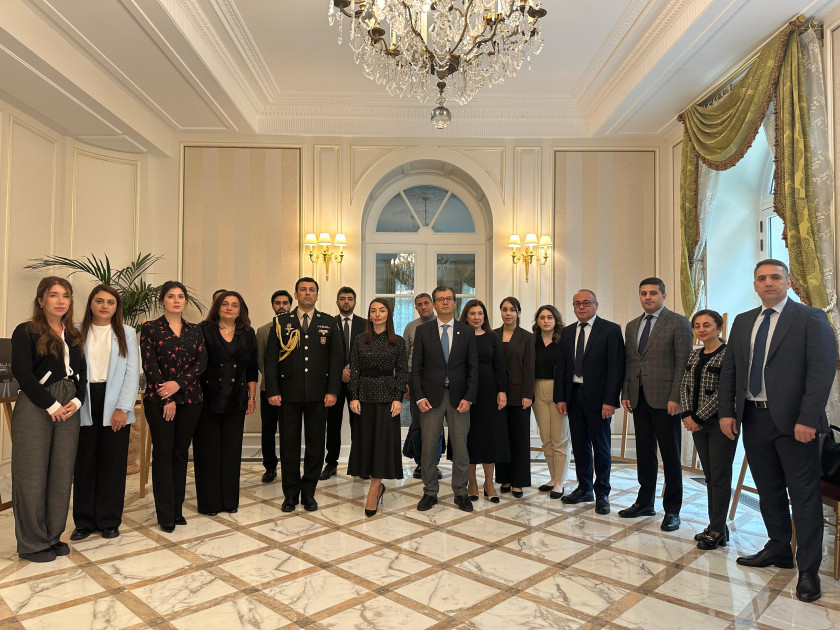 Parisdə şəhidlərimizin xatirəsi ehtiramla yad edilib