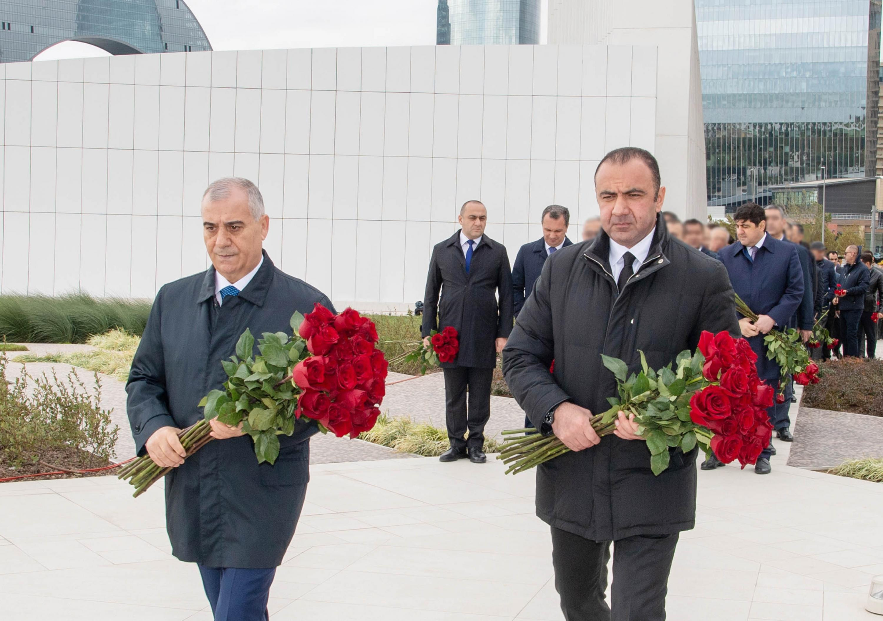 DTX və XKX rəhbərliyi  Zəfər parkını ziyarət ediblər