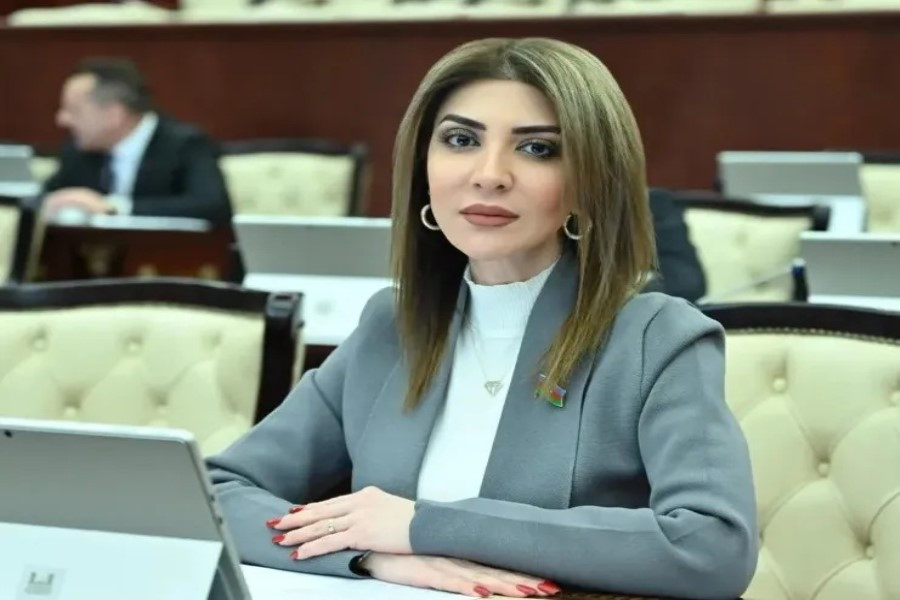 Deputatdan təbrik: