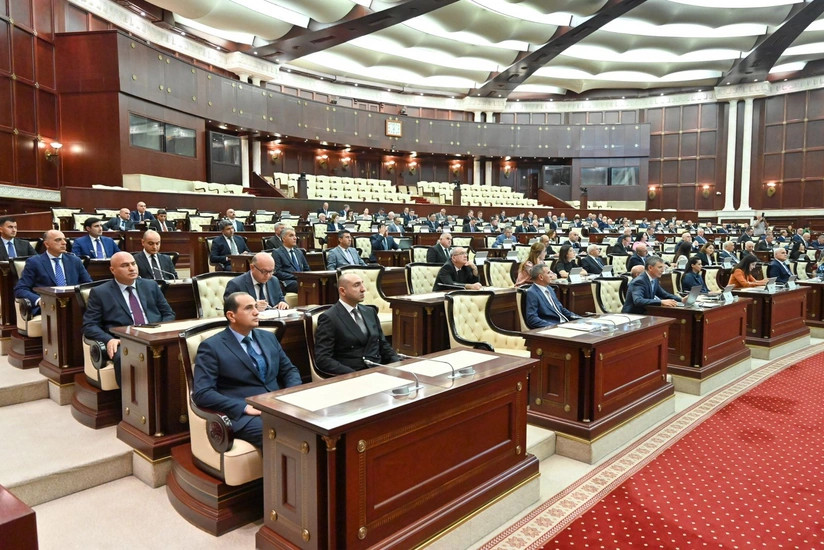 Milli Məclisin payız sessiyası üzrə ilk plenar iclası başlayıb