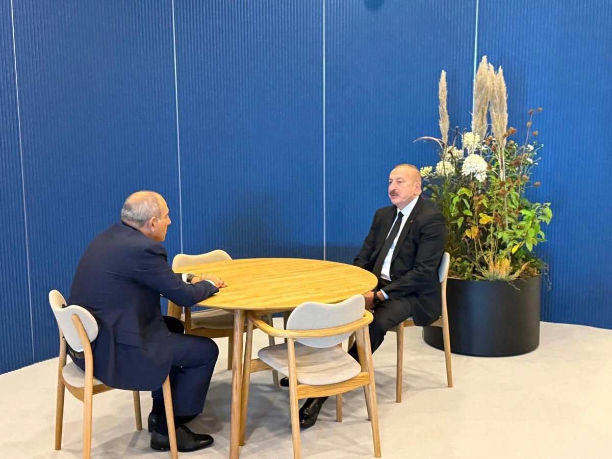 Azərbaycan və Ermənistan liderləri təmasları davam etdirmək barədə razılığa gəliblər