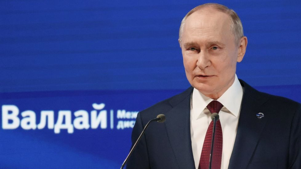 Putin: ABŞ-nin Ukraynaya “Tomahawk” raketləri verməsi Moskva–Vaşinqton münasibətlərində gərginliyi artıracaq