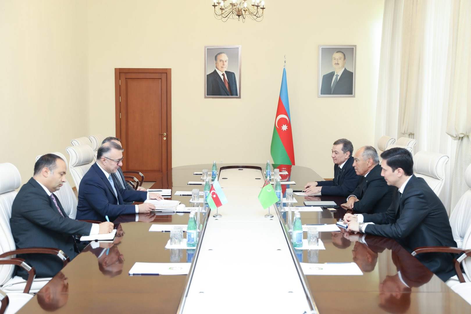 Azərbaycan və Türkmənistan arasında səhiyyə sahəsində əməkdaşlıq imkanları müzakirə olunub
