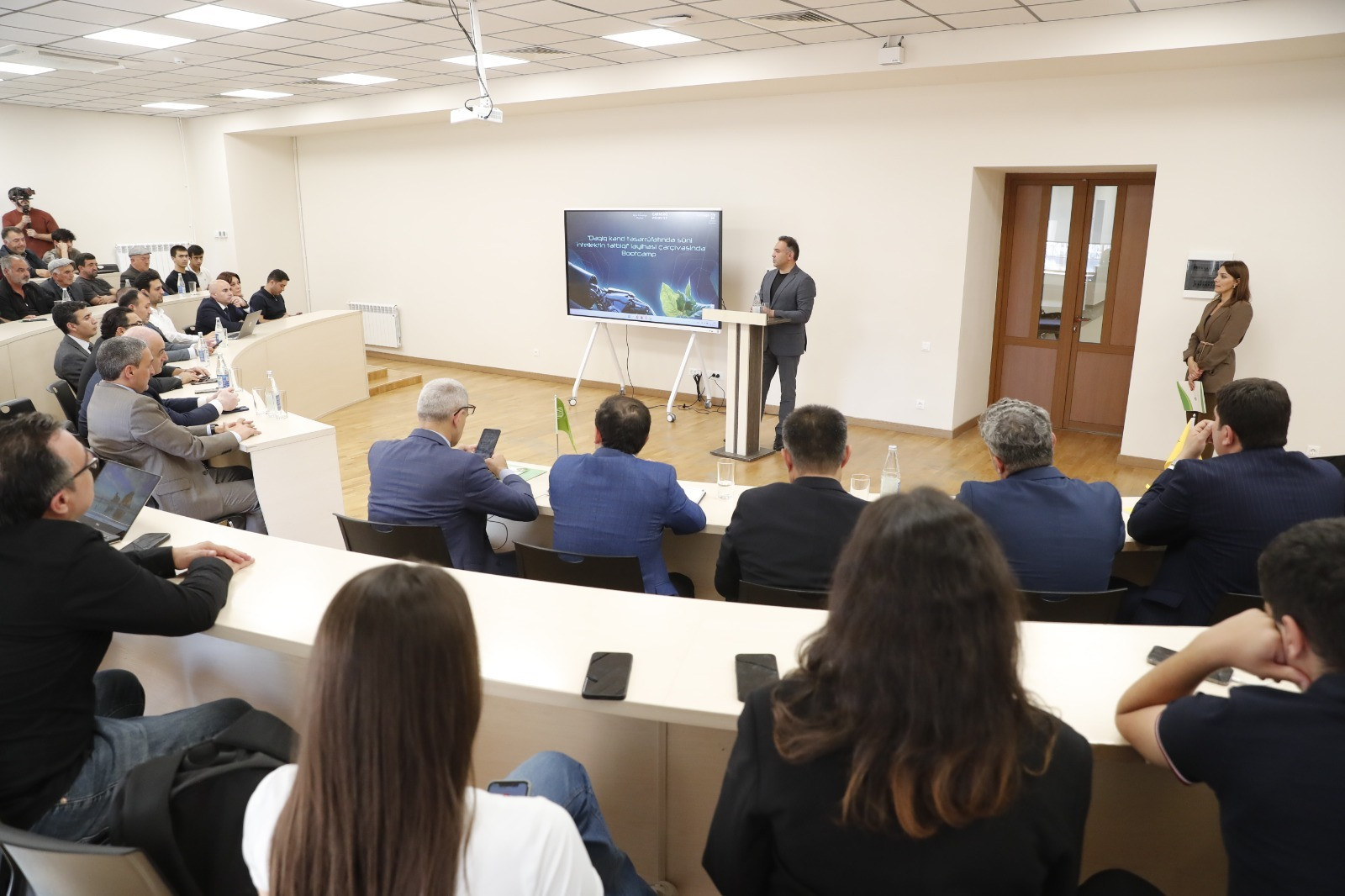 Xankəndi şəhərində aqrar sahədə süni intellektin tətbiqinə dair “Bootcamp” keçirilib