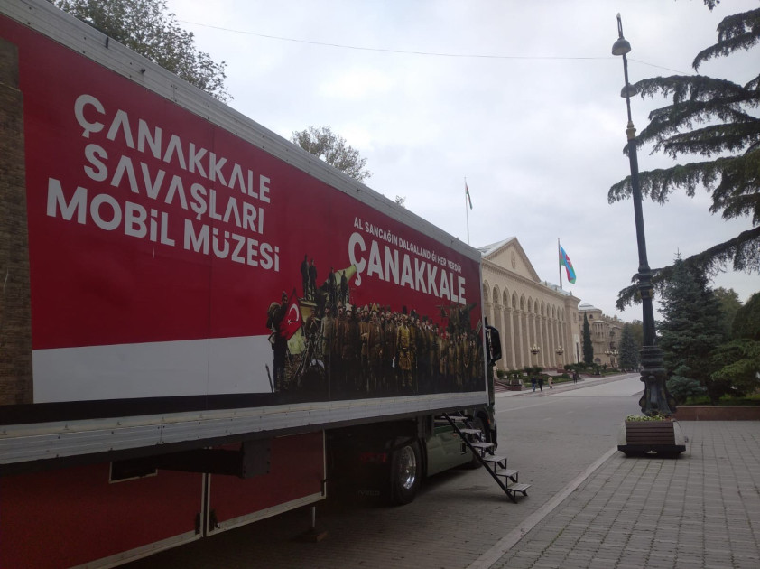 Gəncədə Çanaqqala Döyüşləri Mobil Muzeyi ziyarətə açılıb