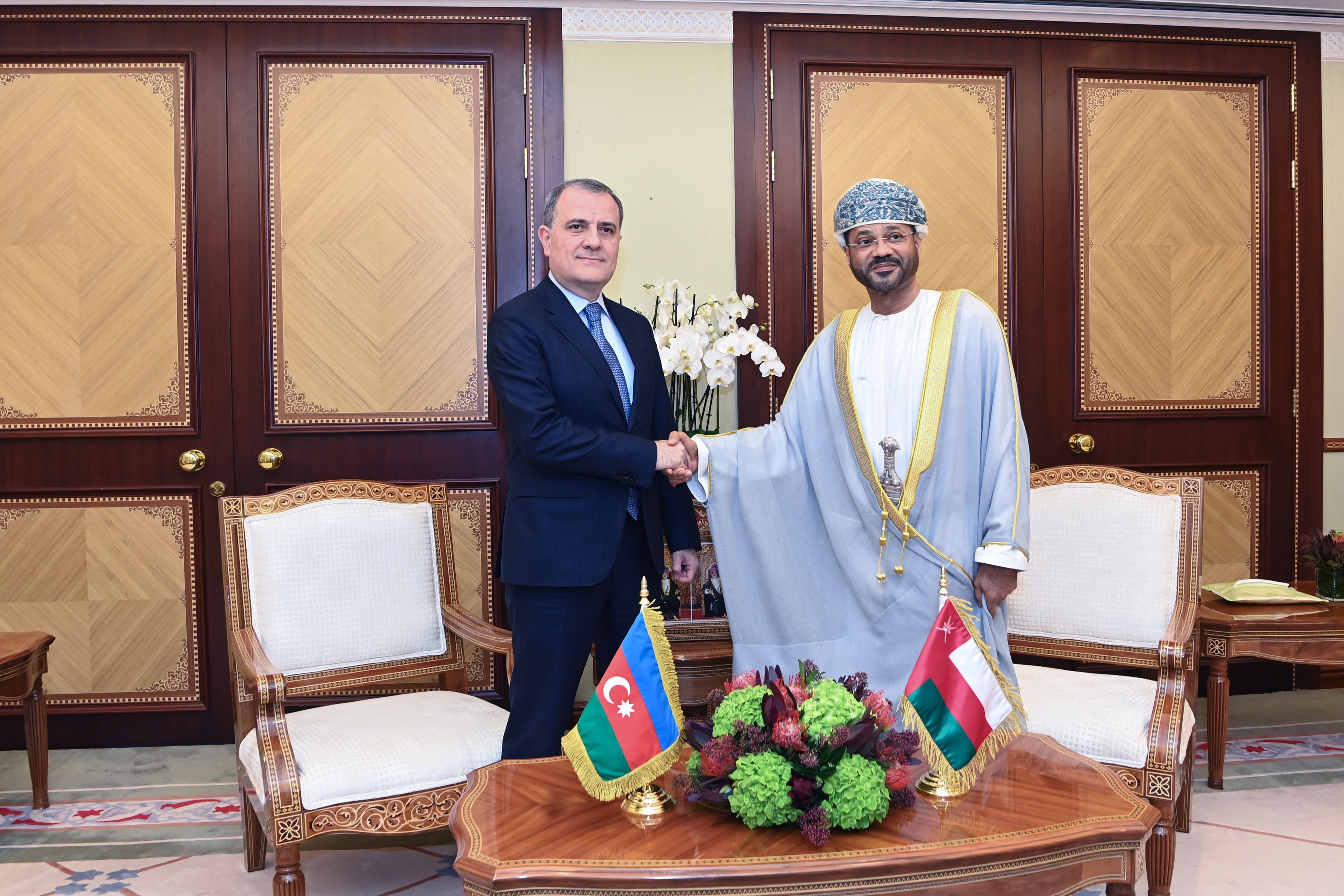 Azərbaycan və Oman xarici işlər nazirləri ikitərəfli əməkdaşlığı müzakirə ediblər -