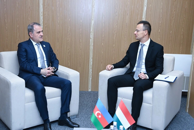 Azərbaycan və Macarıstan XİN başçıları strateji tərəfdaşlığı müzakirə edib