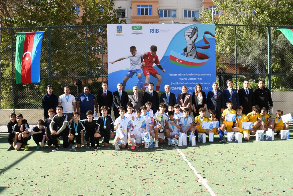 Paytaxtın abad məhəllələrində mini futbol yarışları başa çatıb