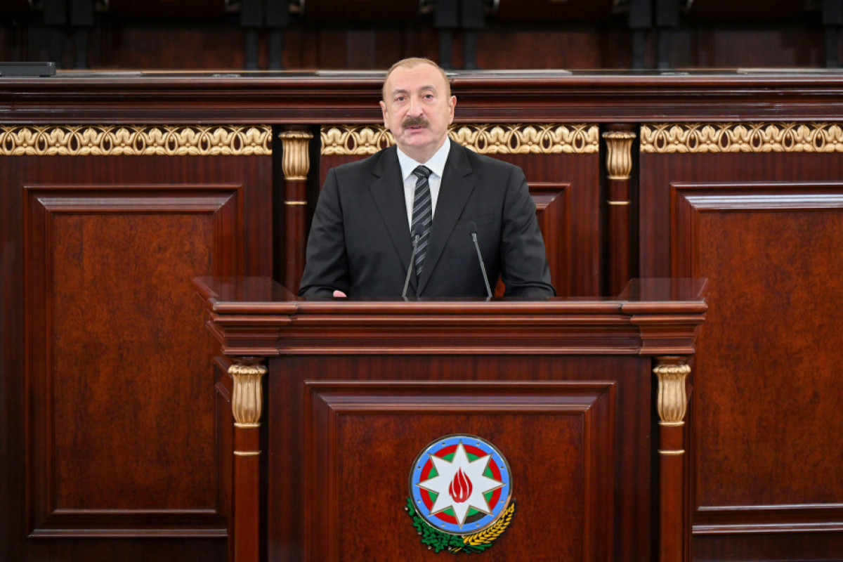 Prezident: Bu gün yeni sahələr arasında əsas yerdə bərpaolunan enerji növlərinin yaradılmasıdır