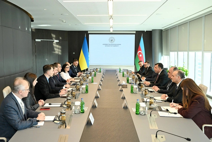 Azərbaycan Ukrayna ilə səhiyyə sənayesi sahəsində əməkdaşlığı müzakirə edib