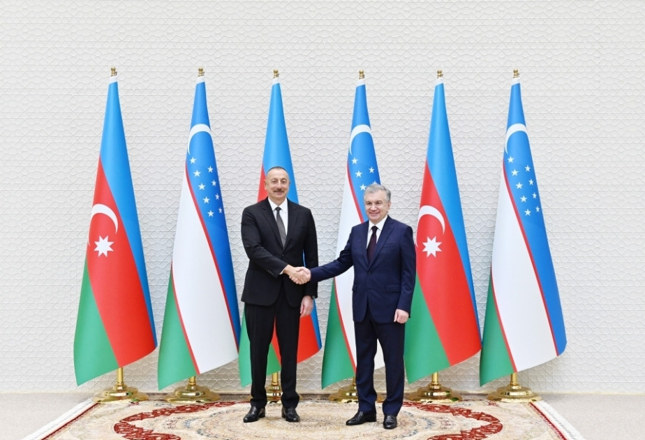 Özbəkistan Prezidenti İlham Əliyevi Zəfər Günü münasibətilə təbrik edib