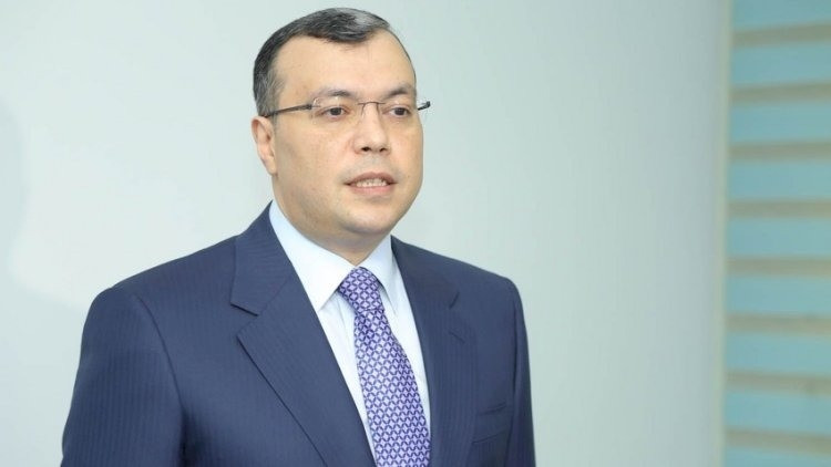 Diplomatların maaşı keçən il artıb -