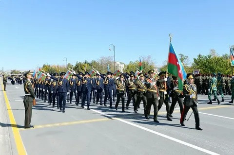 Zəfər paradının baş məşqi keçirilib