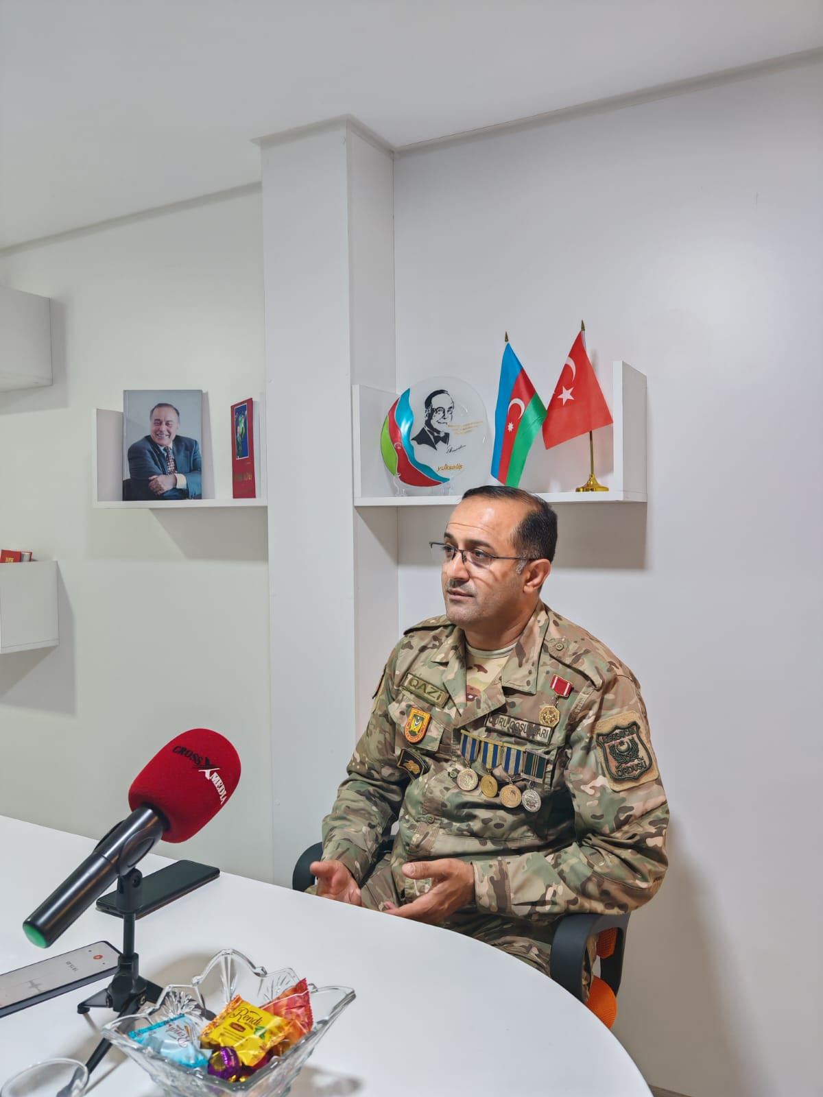 Qucağımda həlak olan şəhidin anasıyla görüşərkən onun sualına cavab verə bilmədim –