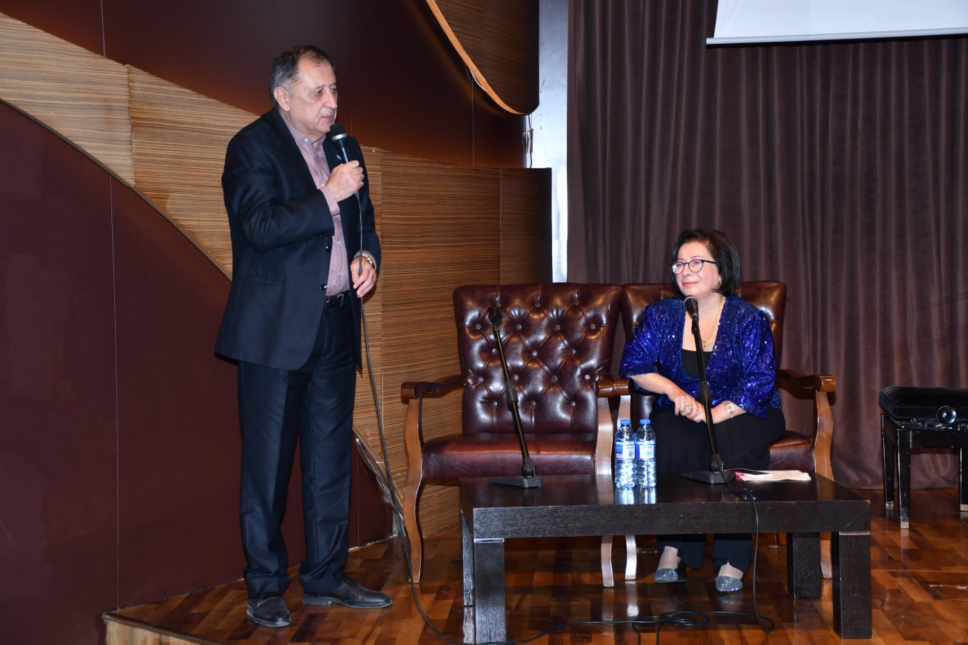 “Azərbaycan incəsənətində vətənpərvərlik mövzusu” adlı elmi-praktik seminar keçirilib