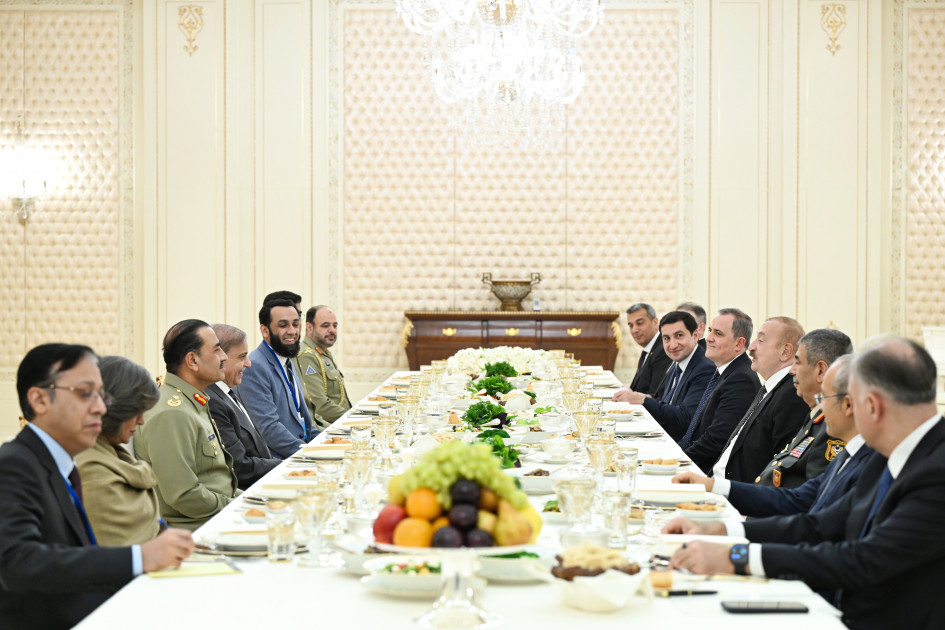 Prezident İlham Əliyev və Pakistanın Baş naziri birgə nahar ediblər