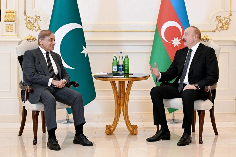 İlham Əliyevin Pakistanın Baş naziri ilə məhdud tərkibdə görüşü olub-