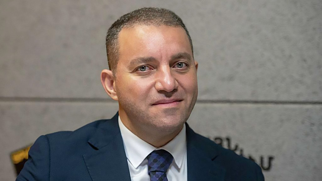 Ermənistanın sabiq iqtisadiyyat naziri Vaan Kerobyan saxlanılıb