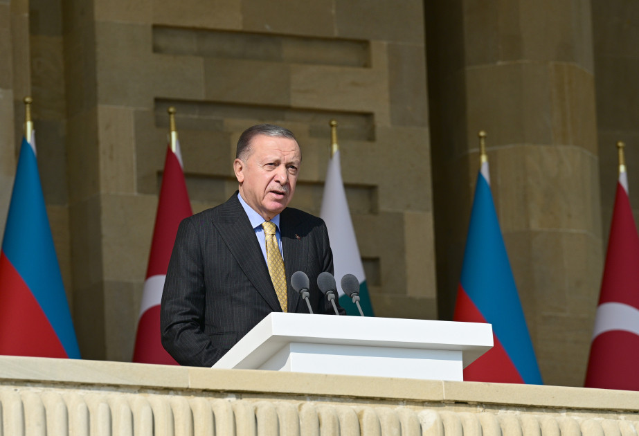 Ərdoğan Azərbaycanı 9 Noyabr - Bayraq Günü münasibətilə təbrik edib